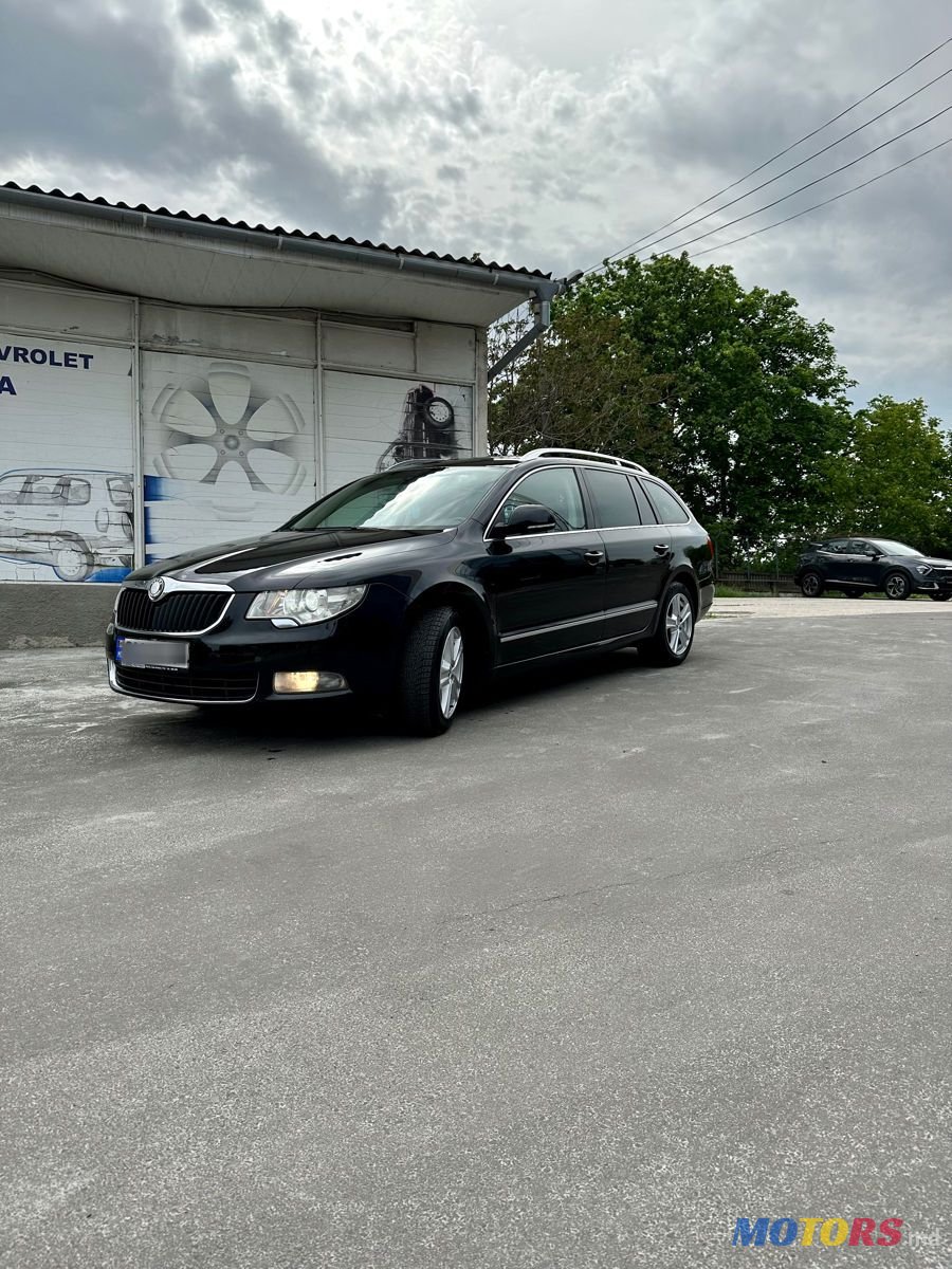 2010' Skoda Superb photo #2