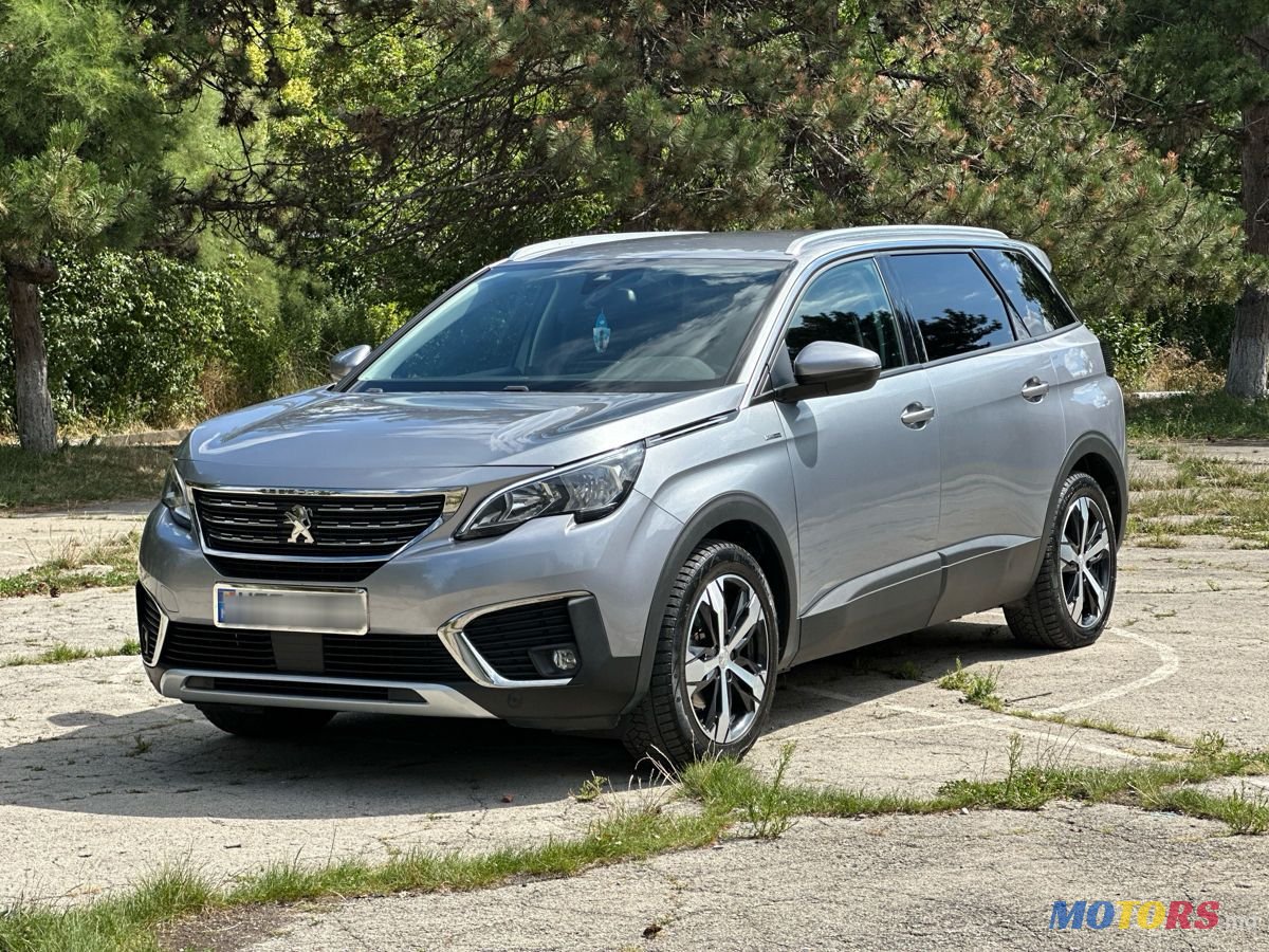2019' Peugeot 5008 photo #2