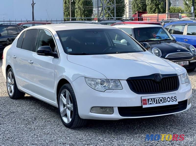 2009' Skoda Superb photo #3