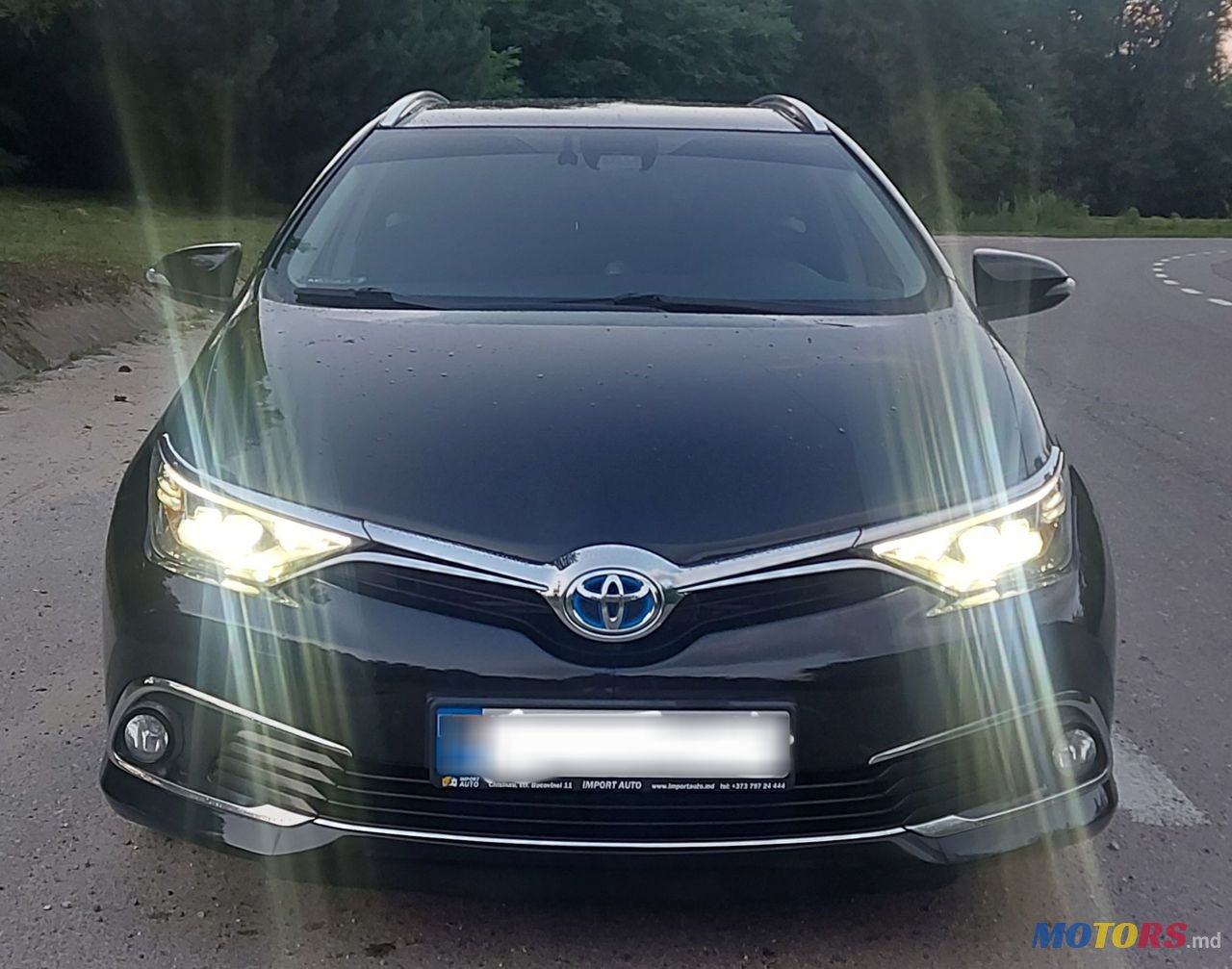 2015' Toyota Auris photo #1