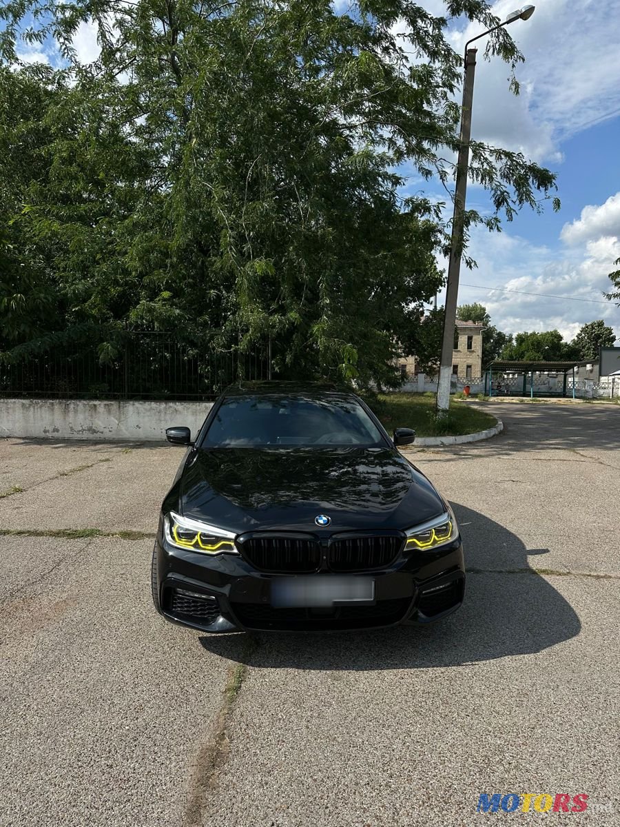 2018' BMW 5 Series photo #1