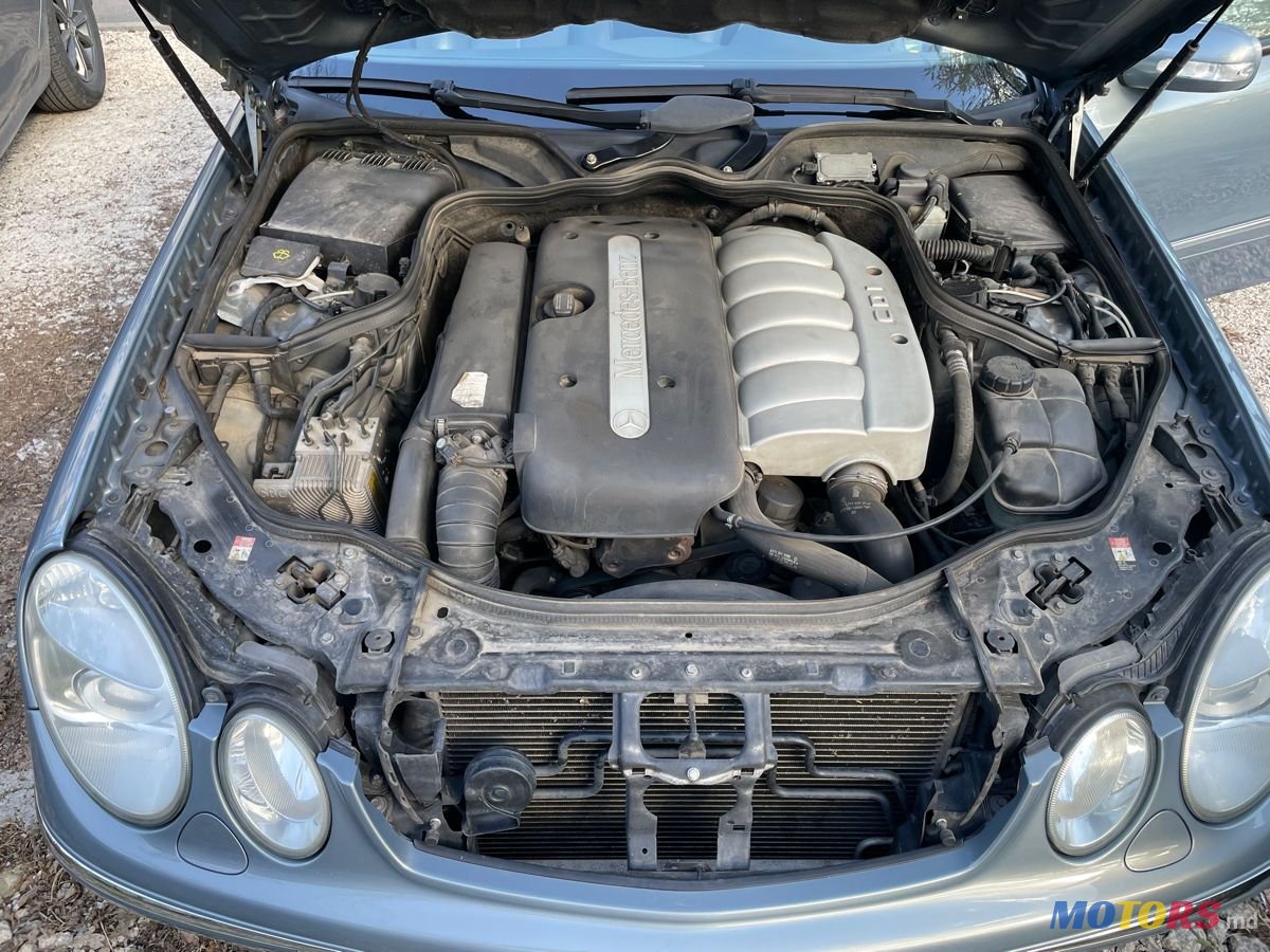 2004' Mercedes-Benz E-Class photo #6