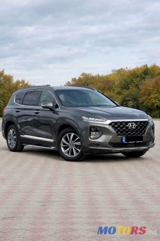 2019' Hyundai Santa Fe photo #1