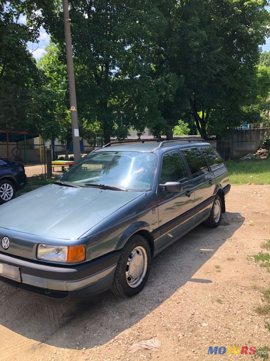 1989' Volkswagen Passat photo #1