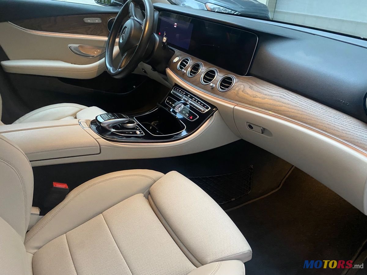 2018' Mercedes-Benz E Класс photo #3