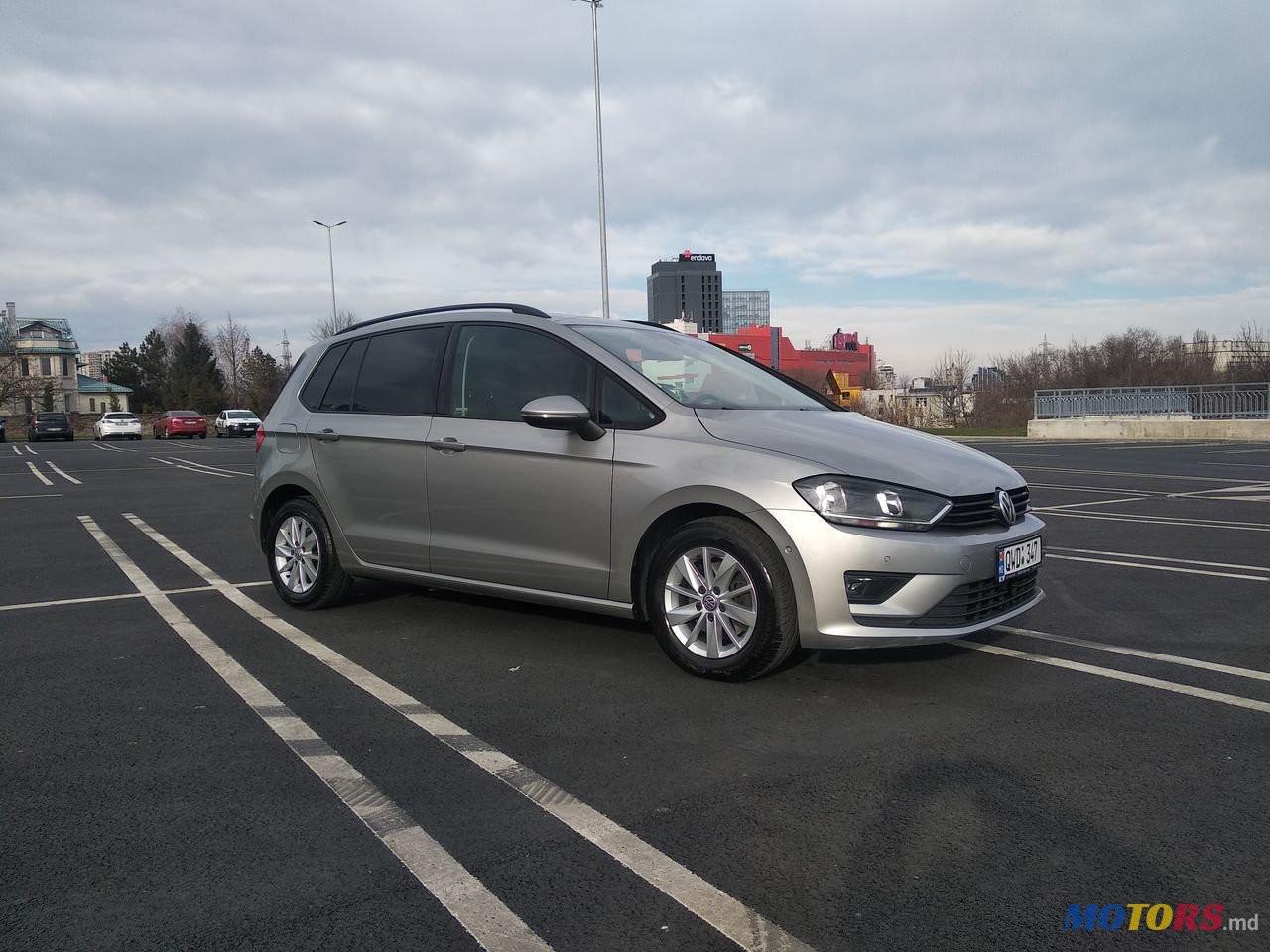 2015' Volkswagen Golf Plus photo #1