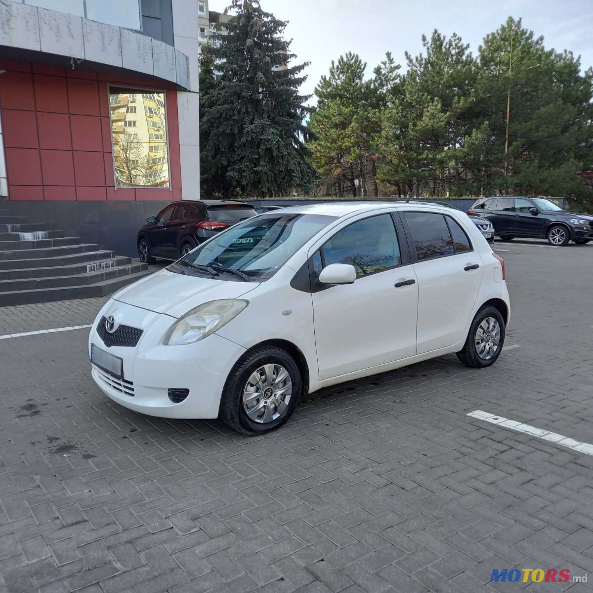 2006' Toyota Yaris photo #2