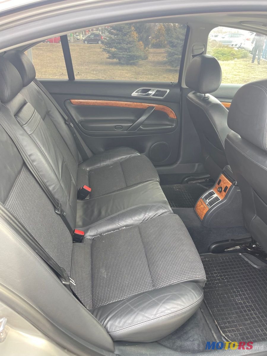 2008' Skoda Superb photo #6