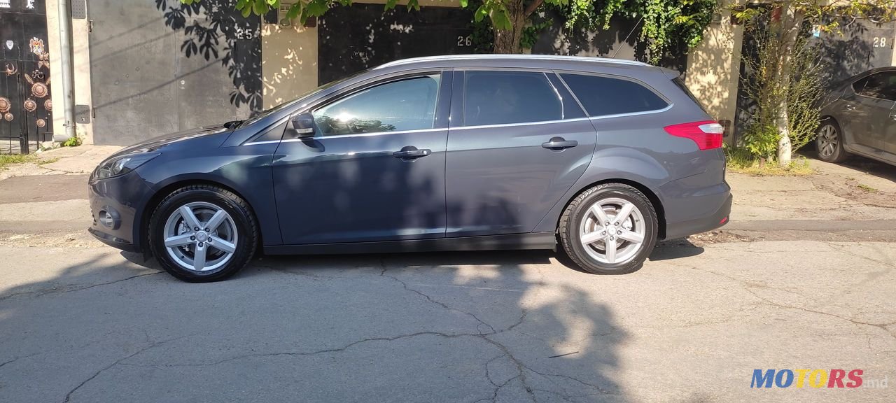 2012' Ford Focus photo #4