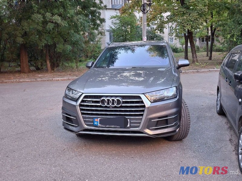 2017' Audi Q7 photo #5