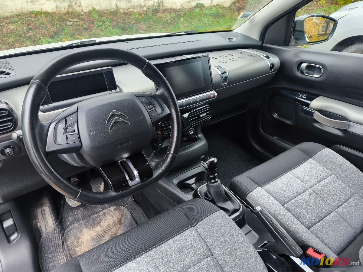 2019' Citroen C4 Cactus photo #5