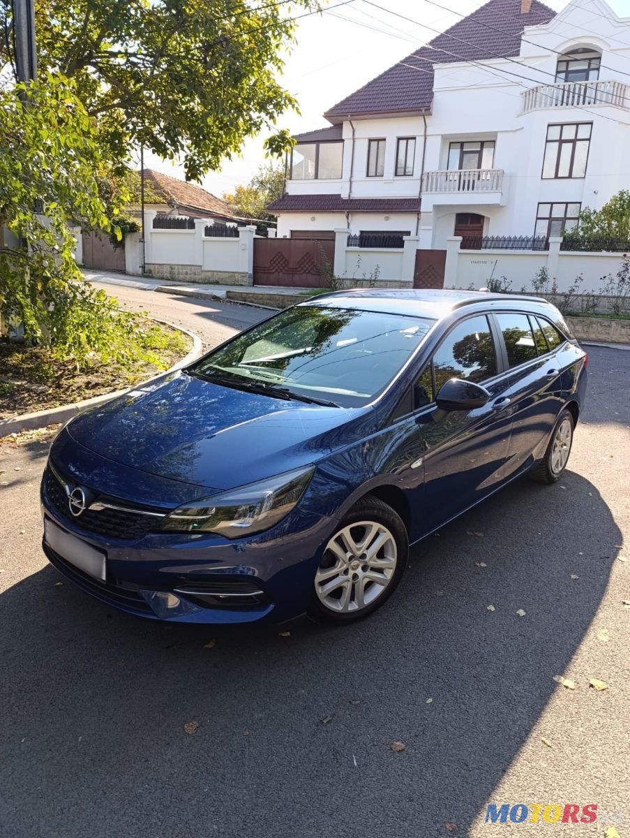 2021' Opel Astra photo #1