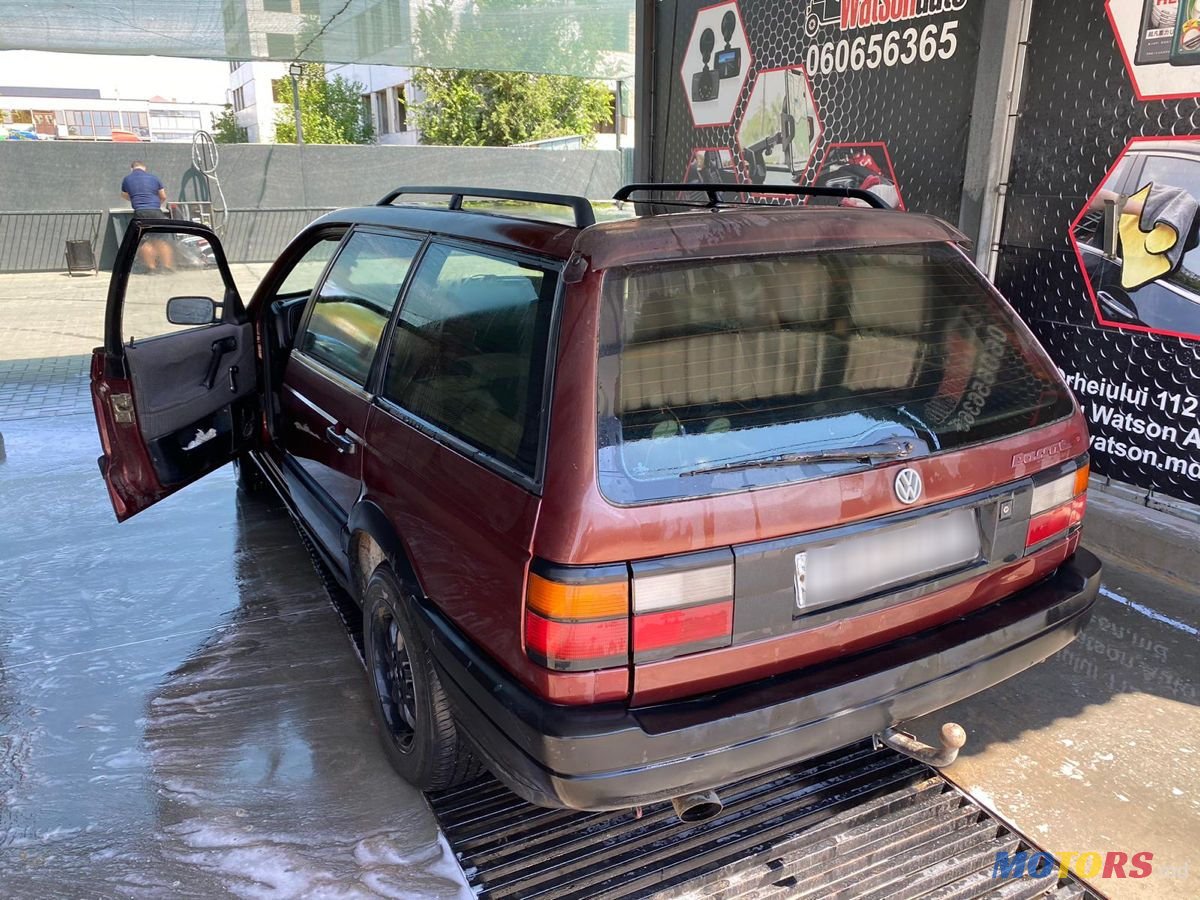 1991' Volkswagen Passat photo #3