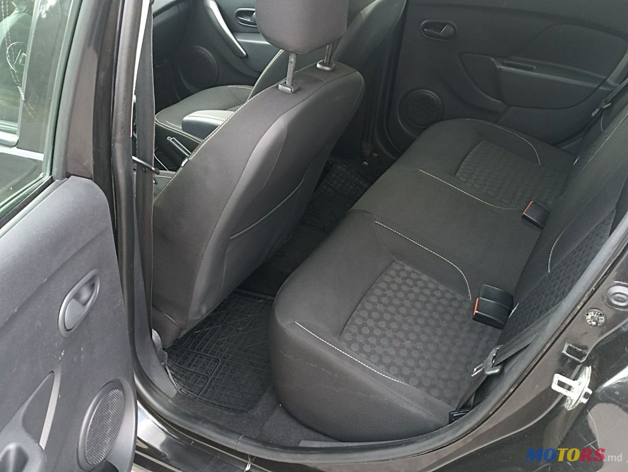 2013' Dacia Logan Mcv photo #3