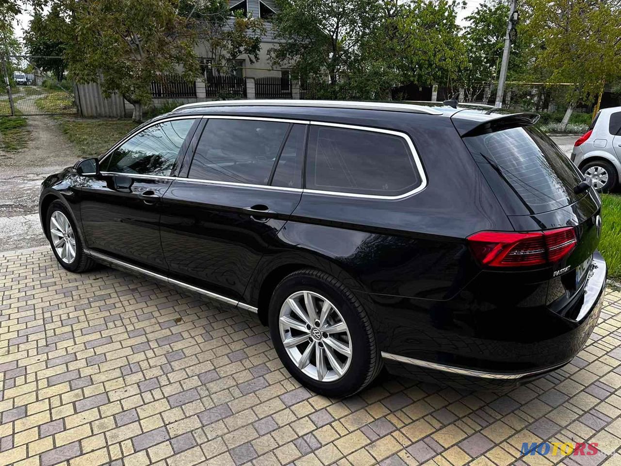 2016' Volkswagen Passat photo #3