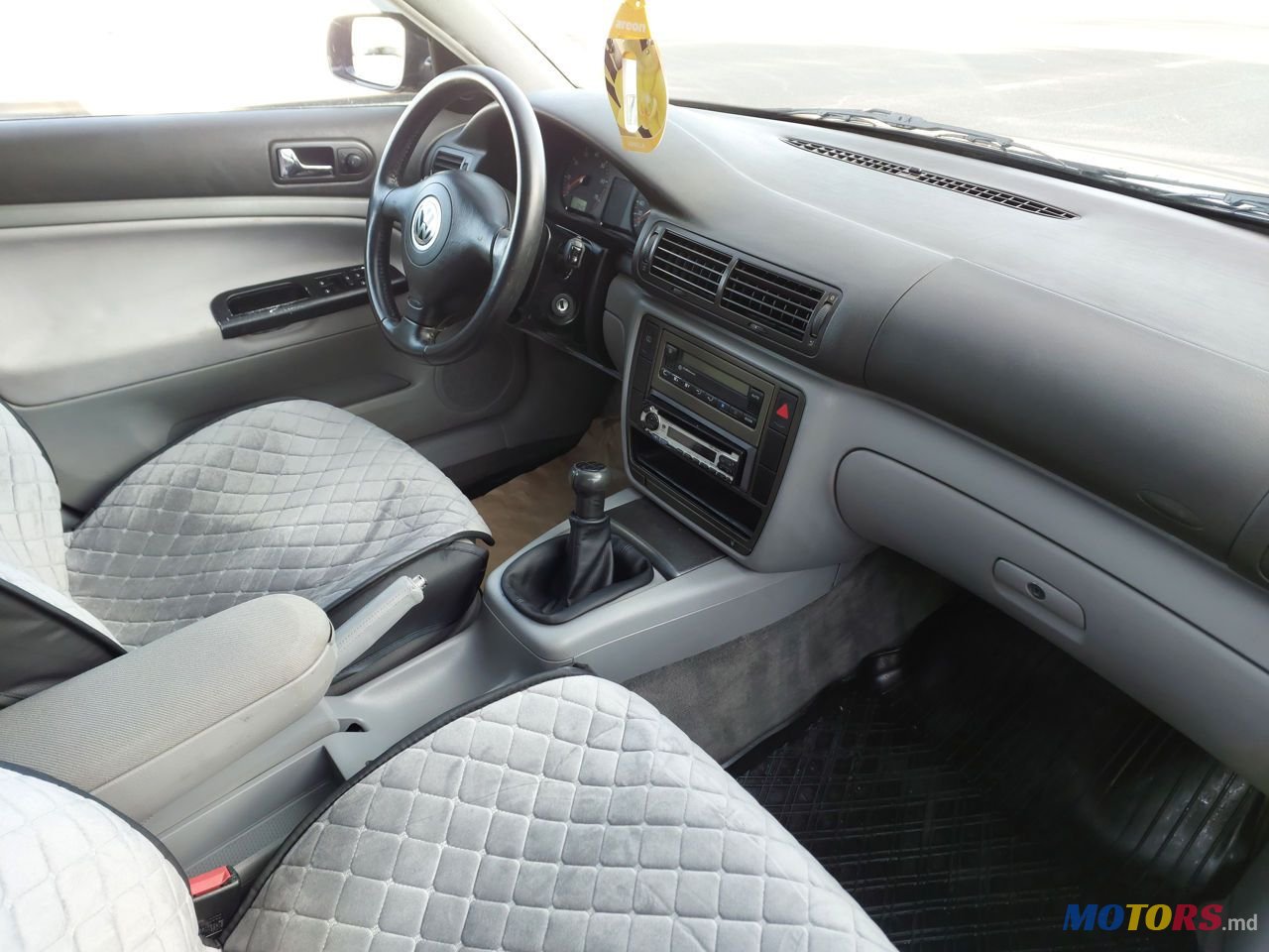 2000' Volkswagen Passat photo #3