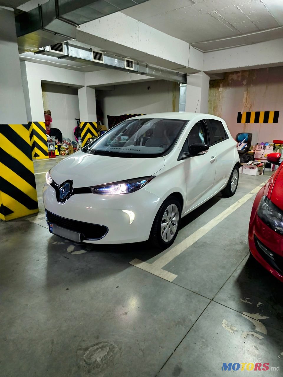 2013' Renault Zoe photo #2