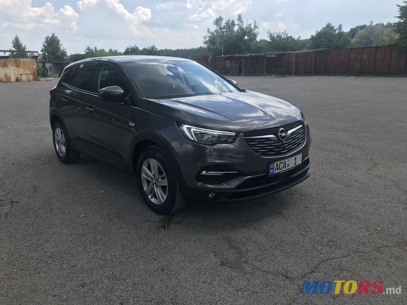 2018' Opel Grandland X photo #2