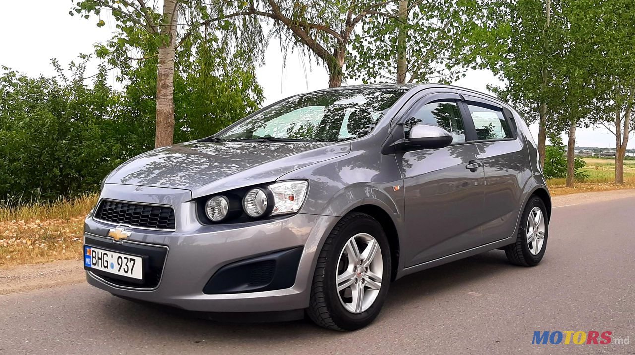 2013' Chevrolet Aveo photo #2
