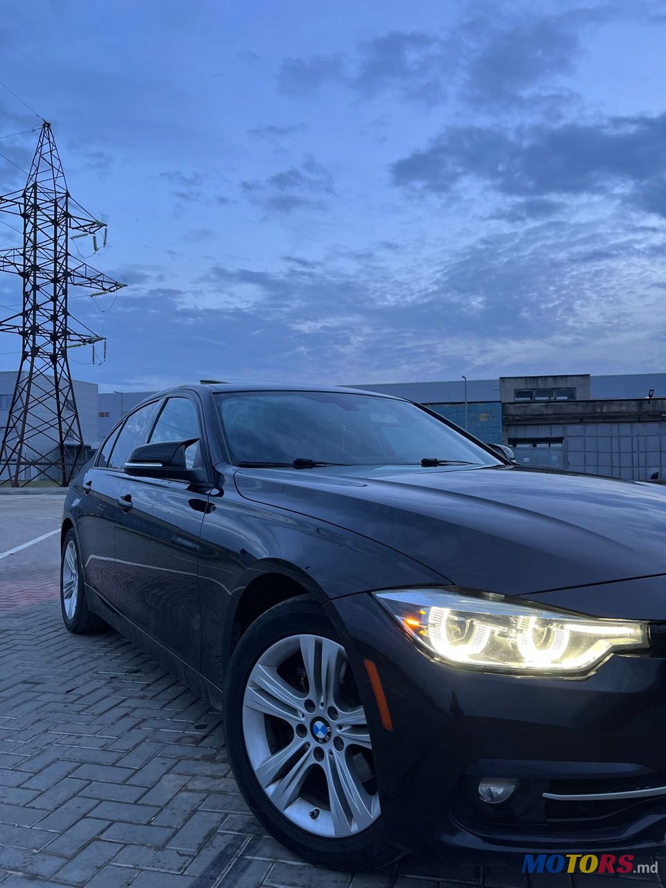 2016' BMW 3 Series photo #4