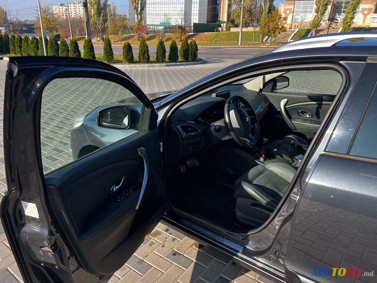 2014' Renault Megane photo #3