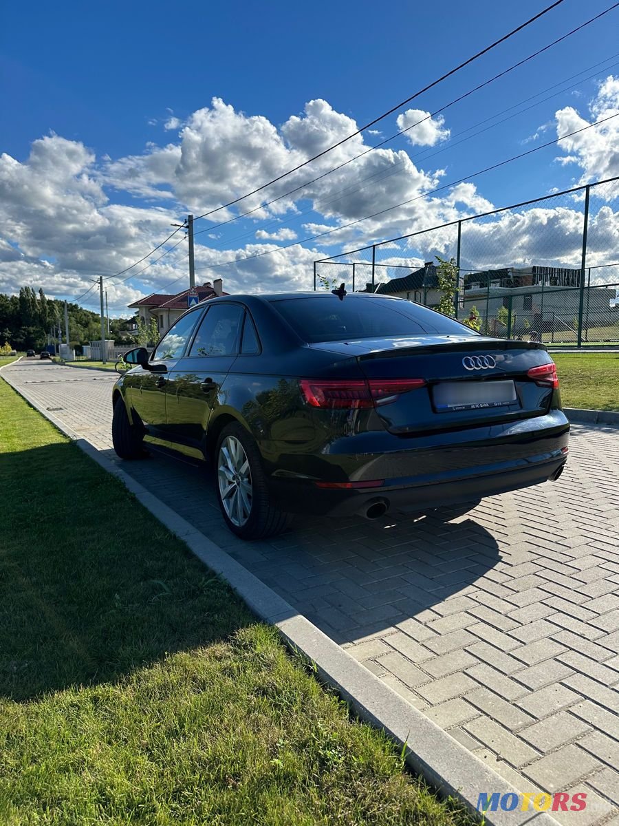 2017' Audi A4 photo #2