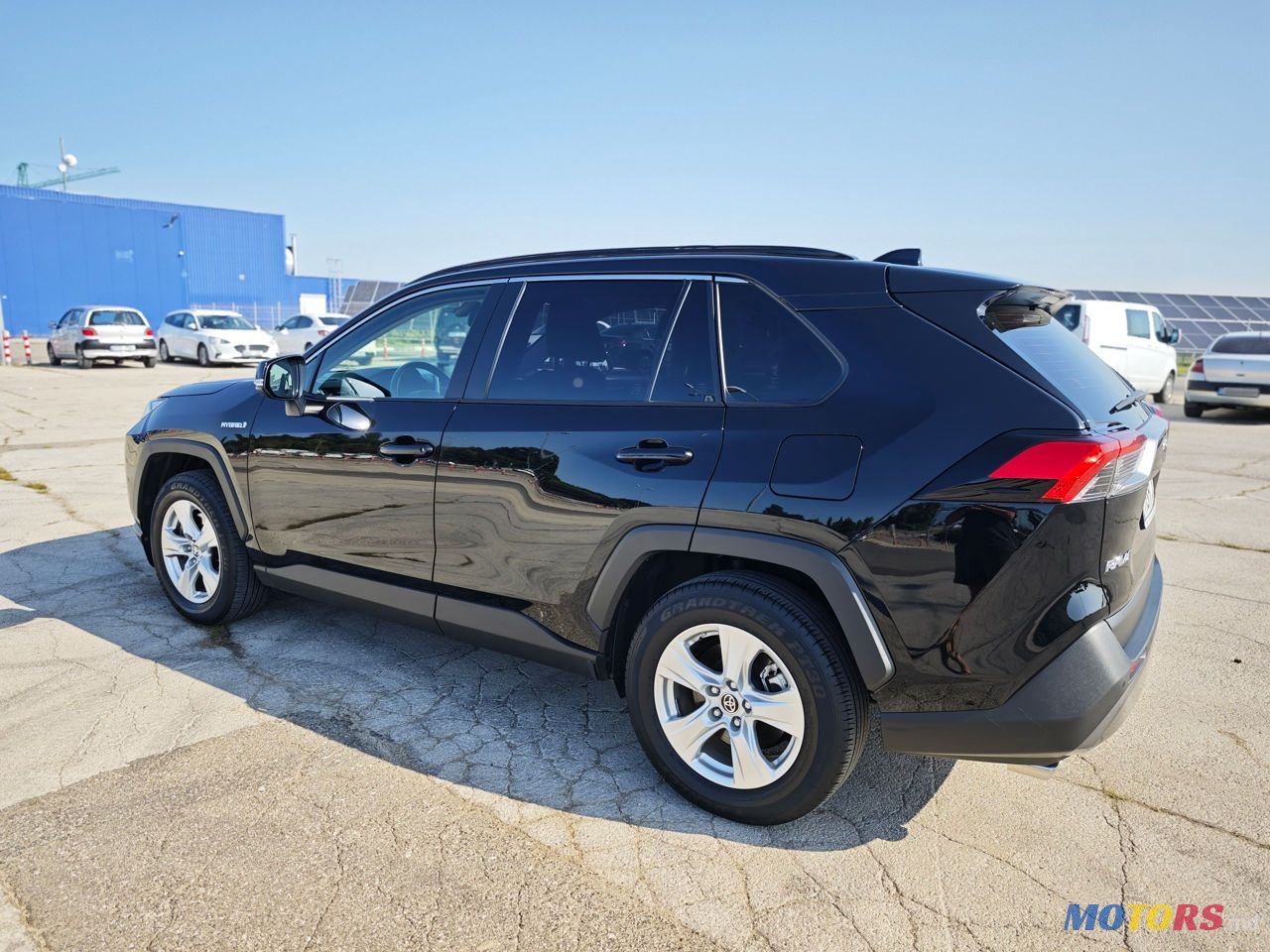 2021' Toyota RAV4 photo #6