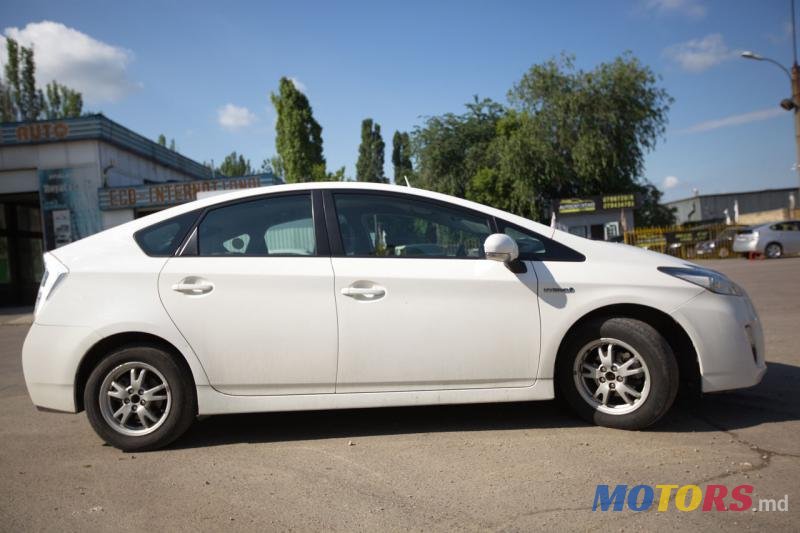 2010' Toyota Prius photo #1