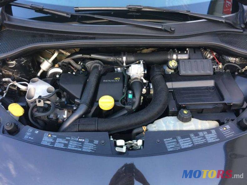 2010' Renault Clio photo #3