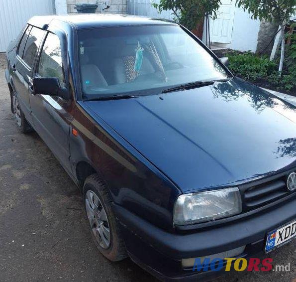 1992' Volkswagen Vento photo #1
