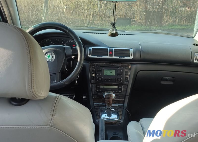 2007' Skoda Superb photo #4