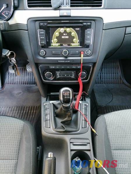 2012' Skoda Superb photo #6