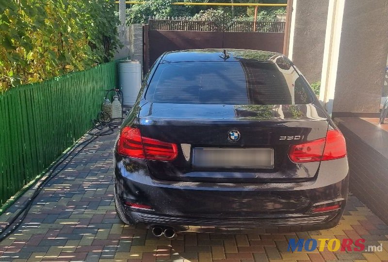 2016' BMW 3 Series photo #4