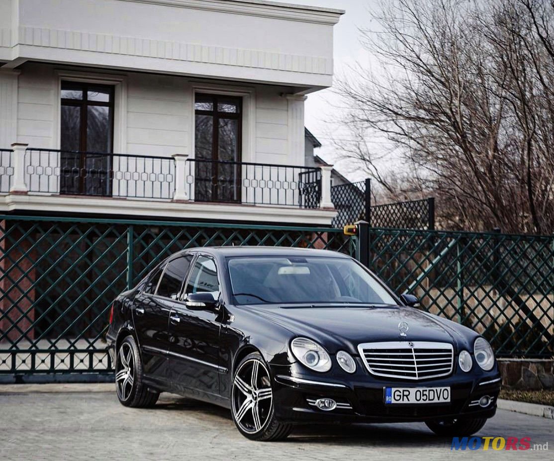 2007' Mercedes-Benz E Класс photo #1