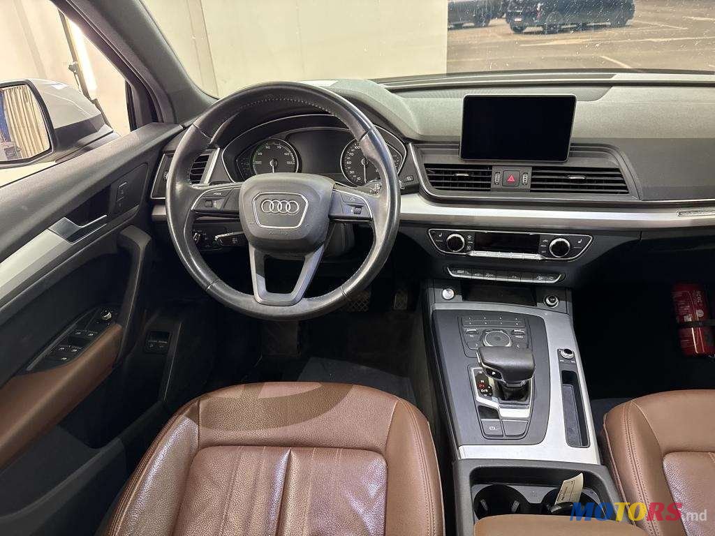 2019' Audi Q5 photo #5