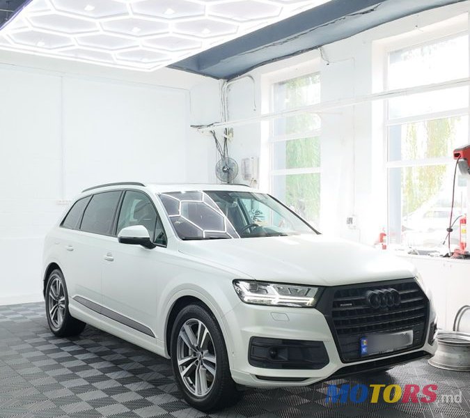 2015' Audi Q7 photo #1