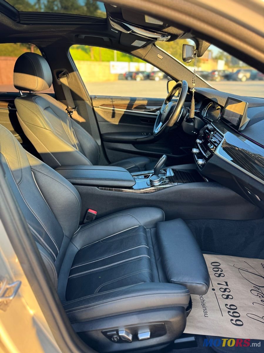 2017' BMW 5 Series photo #6