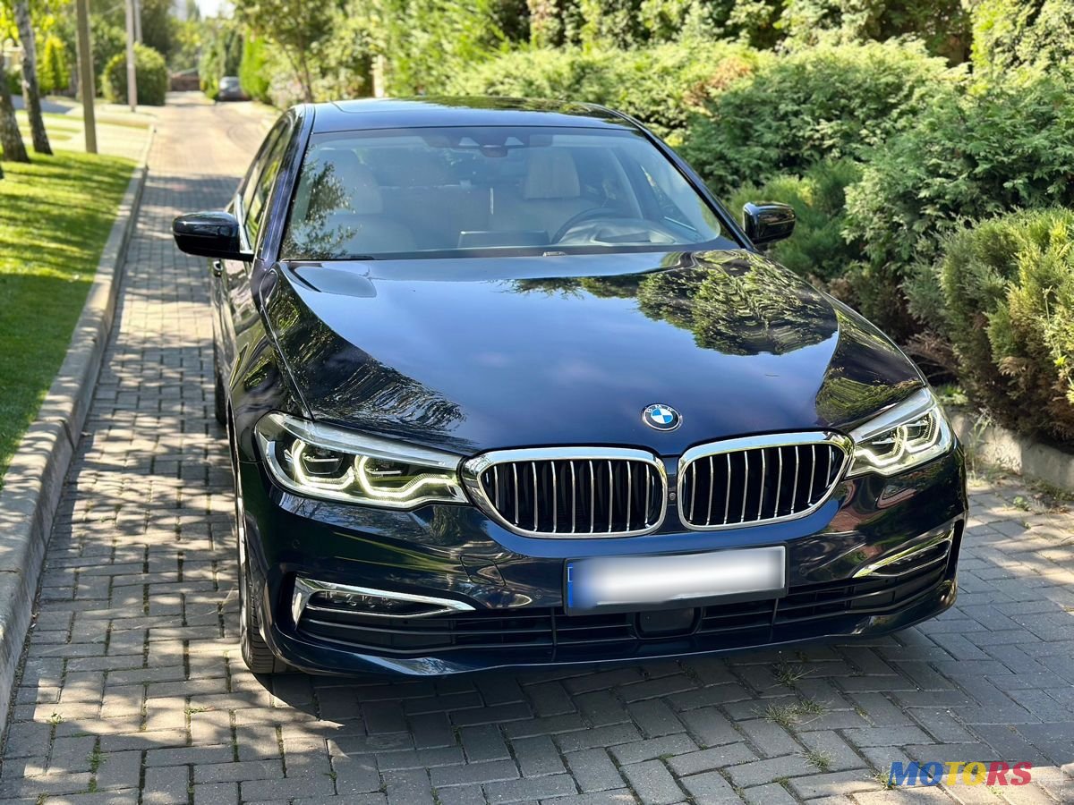 2018' BMW 5 Series photo #1
