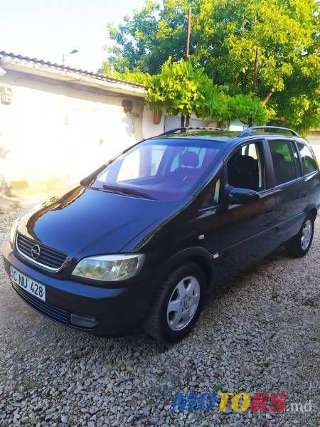 2001' Opel Zafira photo #1