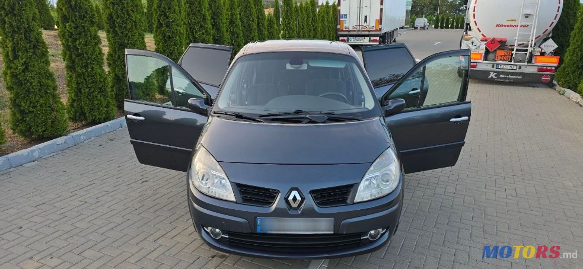 2009' Renault Grand Scenic photo #6