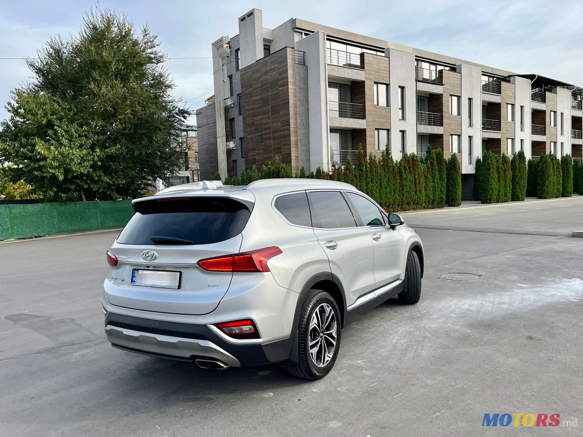 2019' Hyundai Santa Fe photo #5