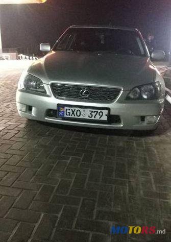 2000' Lexus IS photo #1