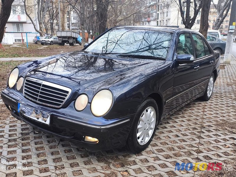 2001' Mercedes-Benz E Класс photo #1