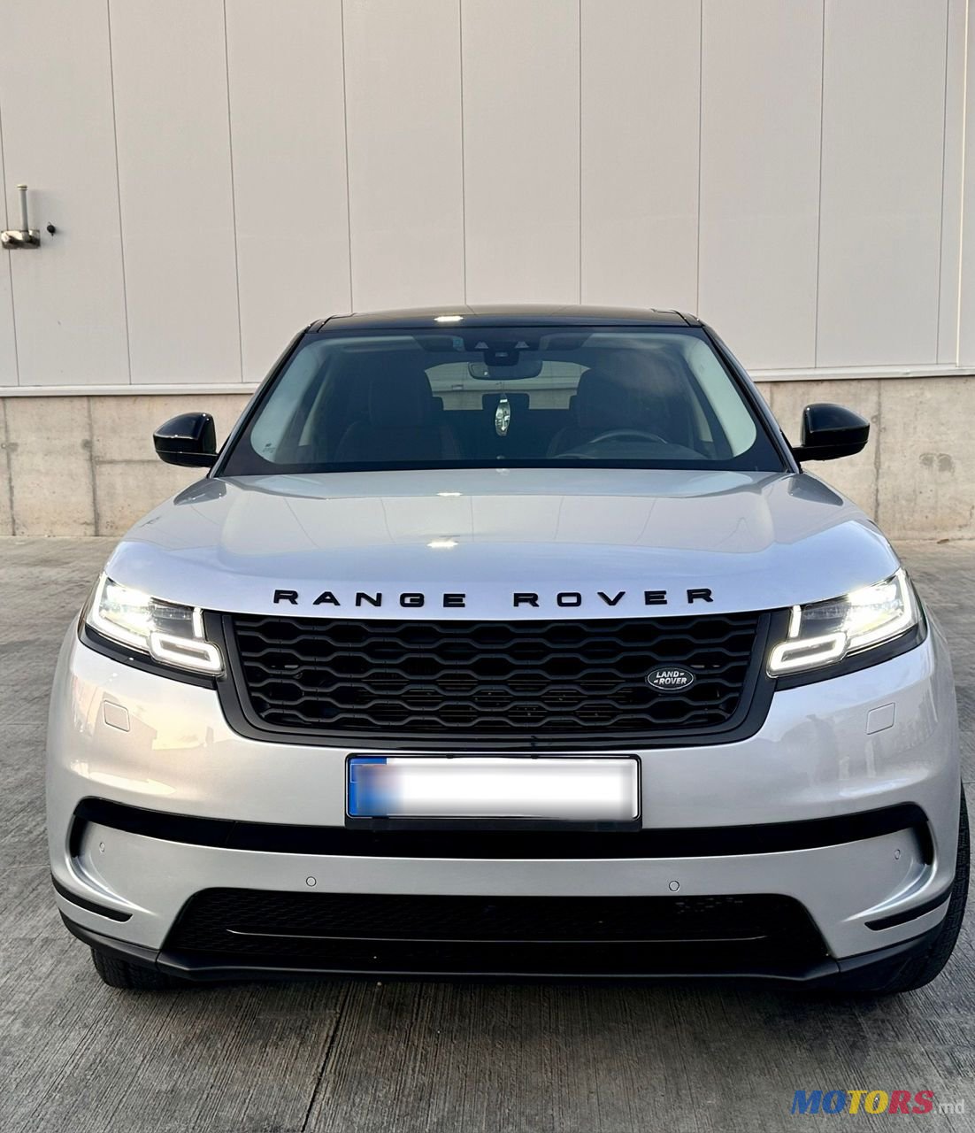 2020' Land Rover Range Rover Velar photo #1