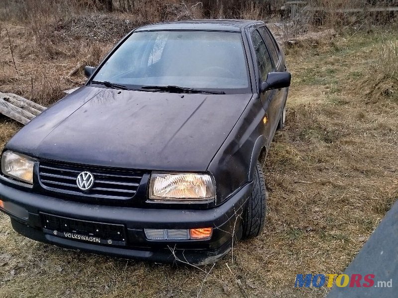 1996' Volkswagen Vento photo #2