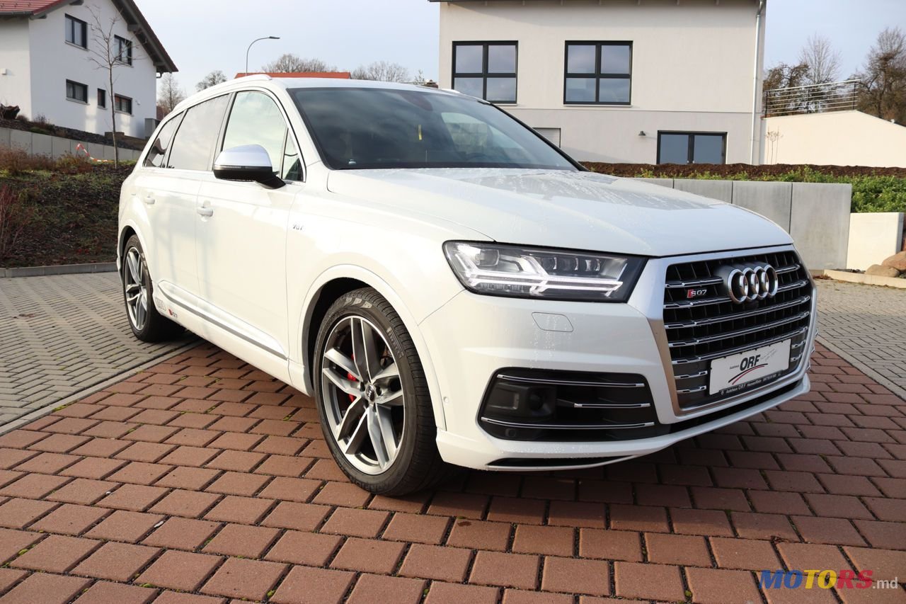 2017' Audi SQ7 photo #2