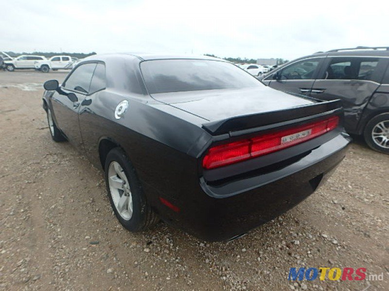 2014' Dodge Challenger photo #2