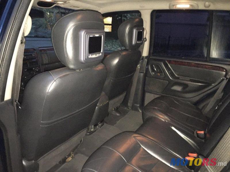 2002' Jeep Cherokee photo #3