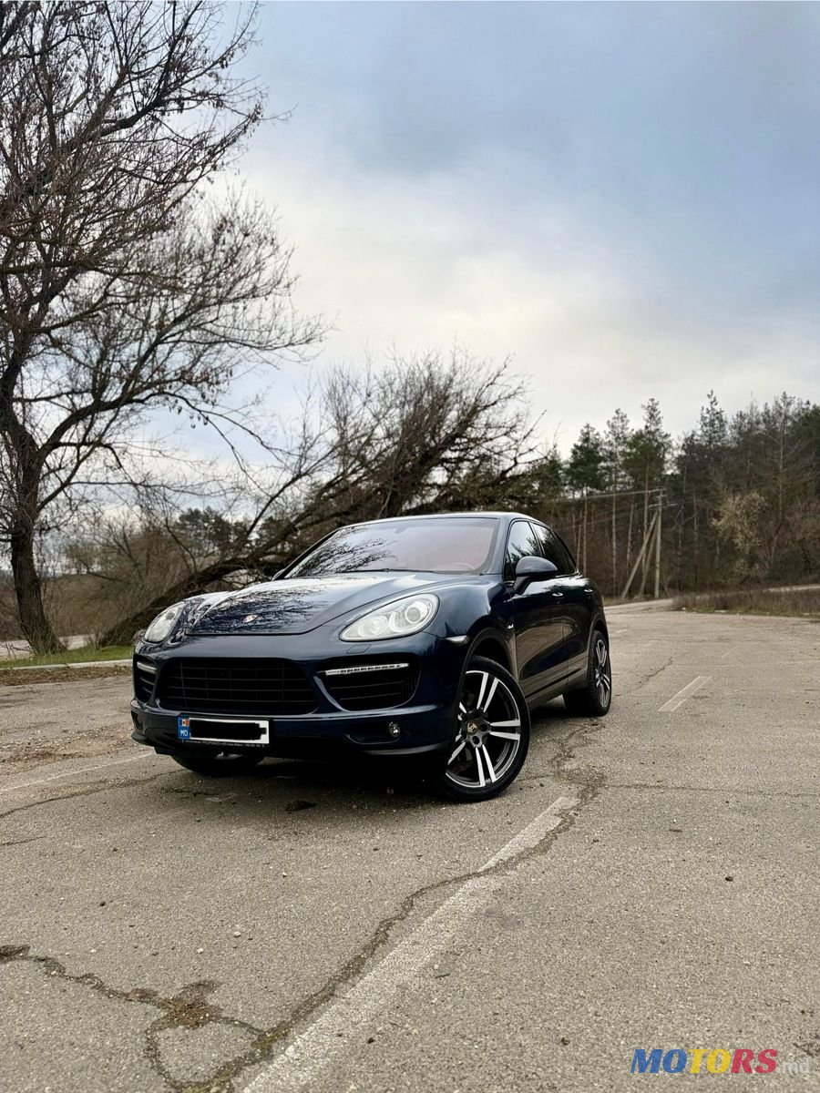 2013' Porsche Cayenne photo #2
