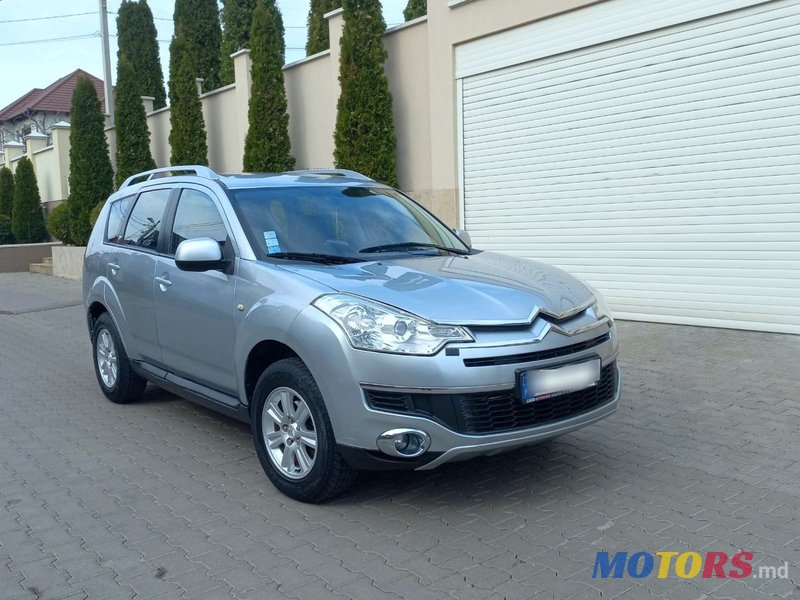 2008' Citroen C-Crosser photo #1